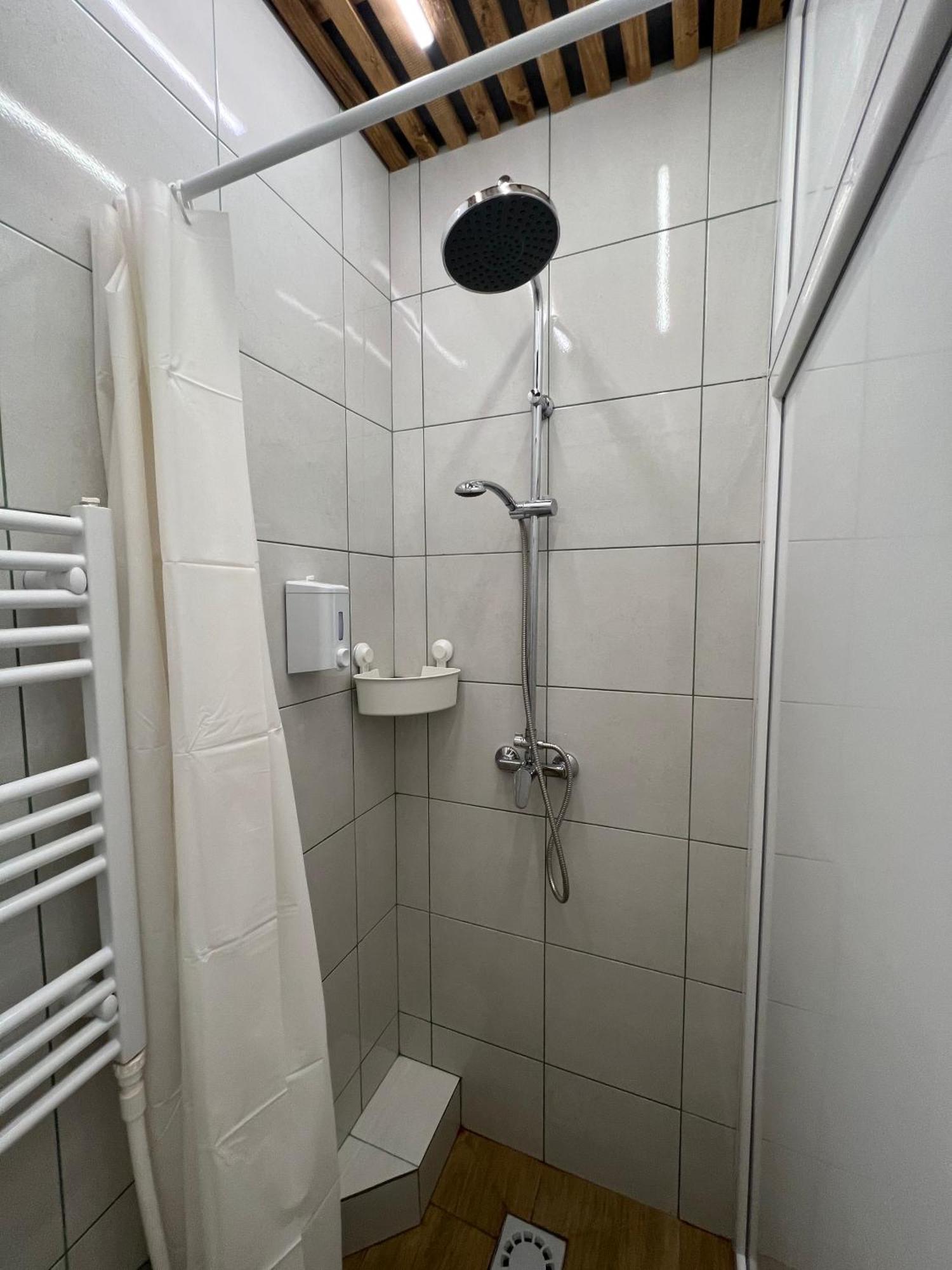 Cabbage Hostel Belgrád Kültér fotó